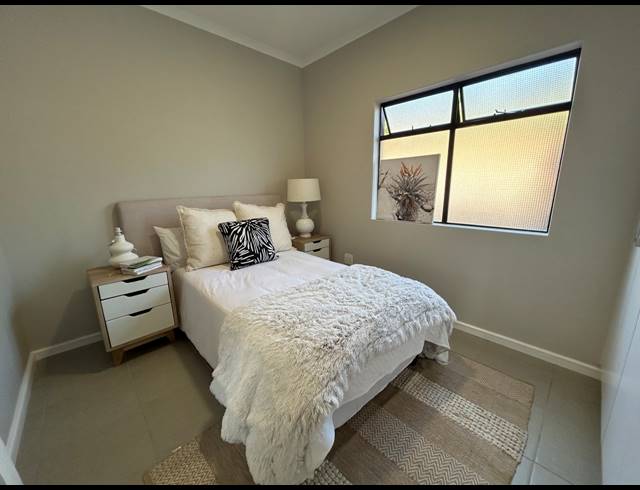 2 BEDROOM APARTMENT TO LET IN WATERFALL